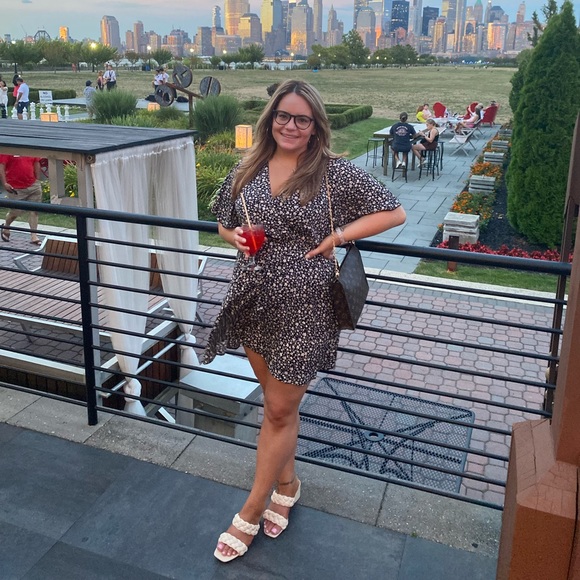 Meet the Posher Other - ✨Meet your Posher, Danielle 💫